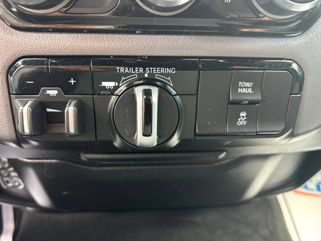 Used 2022 RAM 1500 Big Horn w/ Trailer Tow Group AWD/4WD image 37