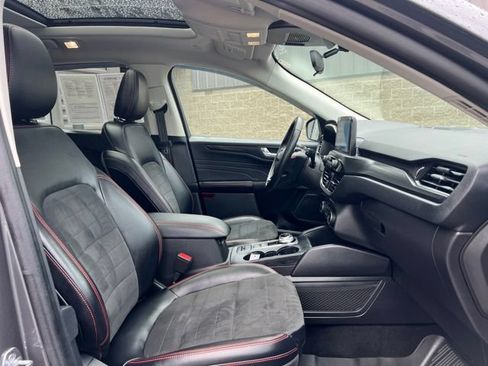 Used 2021 Ford Escape SEL w/ SEL Stealth AWD Package image 11