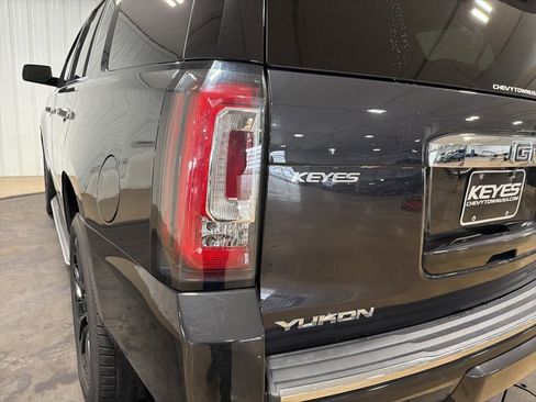 Used 2020 GMC Yukon Denali w/ Open Road Package AWD/4WD image 15
