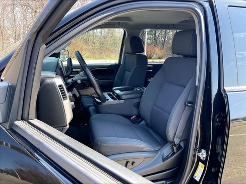 Used 2018 Chevrolet Silverado 1500 LT w/ All Star Edition image 10