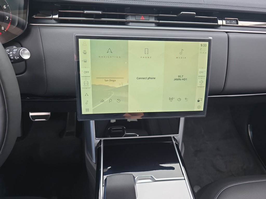New 2025 Land Rover Range Rover SE AWD/4WD image 21