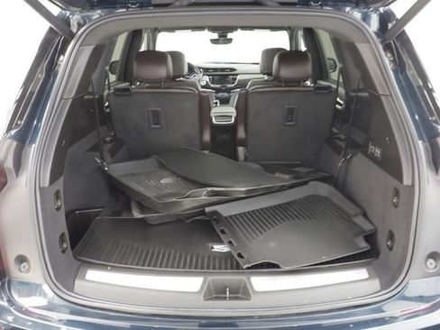 Used 2024 Cadillac XT6 Premium Luxury w/ Technology Package AWD/4WD image 21