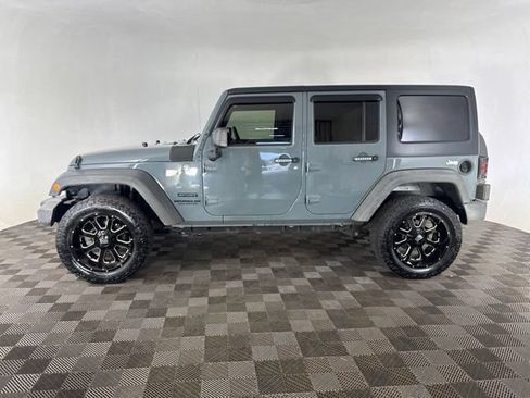 Used 2015 Jeep Wrangler Unlimited Sport w/ Quick Order Package 24S AWD/4WD image 10