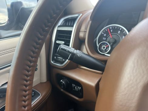 Used 2022 RAM 3500 Laramie image 27