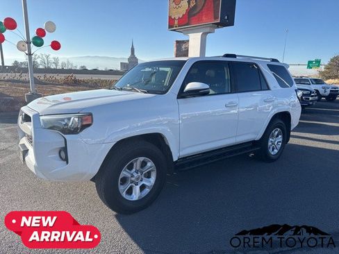 Used 2019 Toyota 4Runner SR5 Premium image 3
