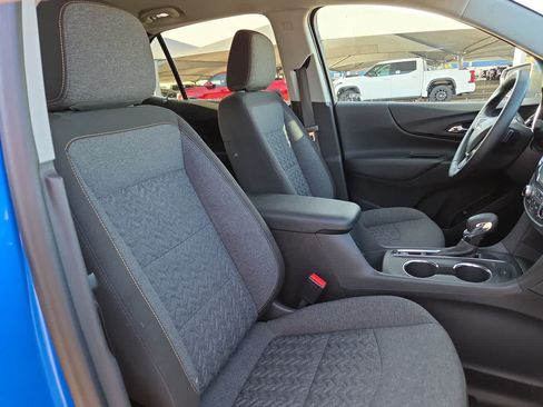 Used 2024 Chevrolet Equinox LT w/ LPO, Floor Liner Package FWD image 18