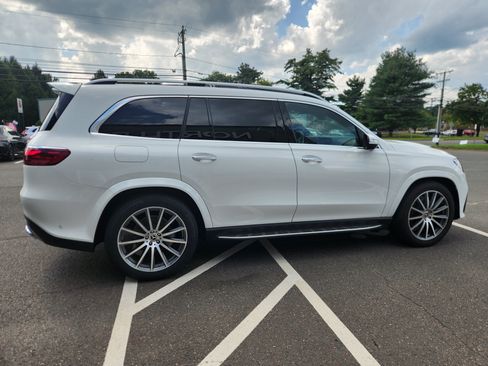 Used 2024 Mercedes-Benz GLS 450 4MATIC w/ AMG Line Exterior image 11