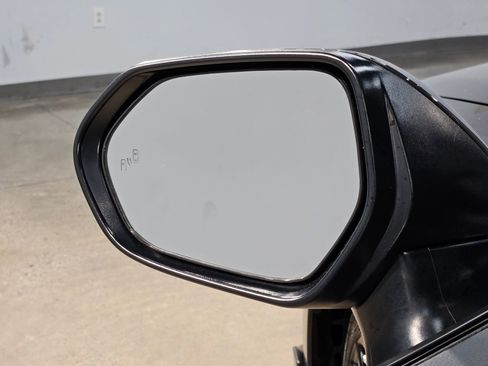 Used 2025 Toyota Camry SE image 22