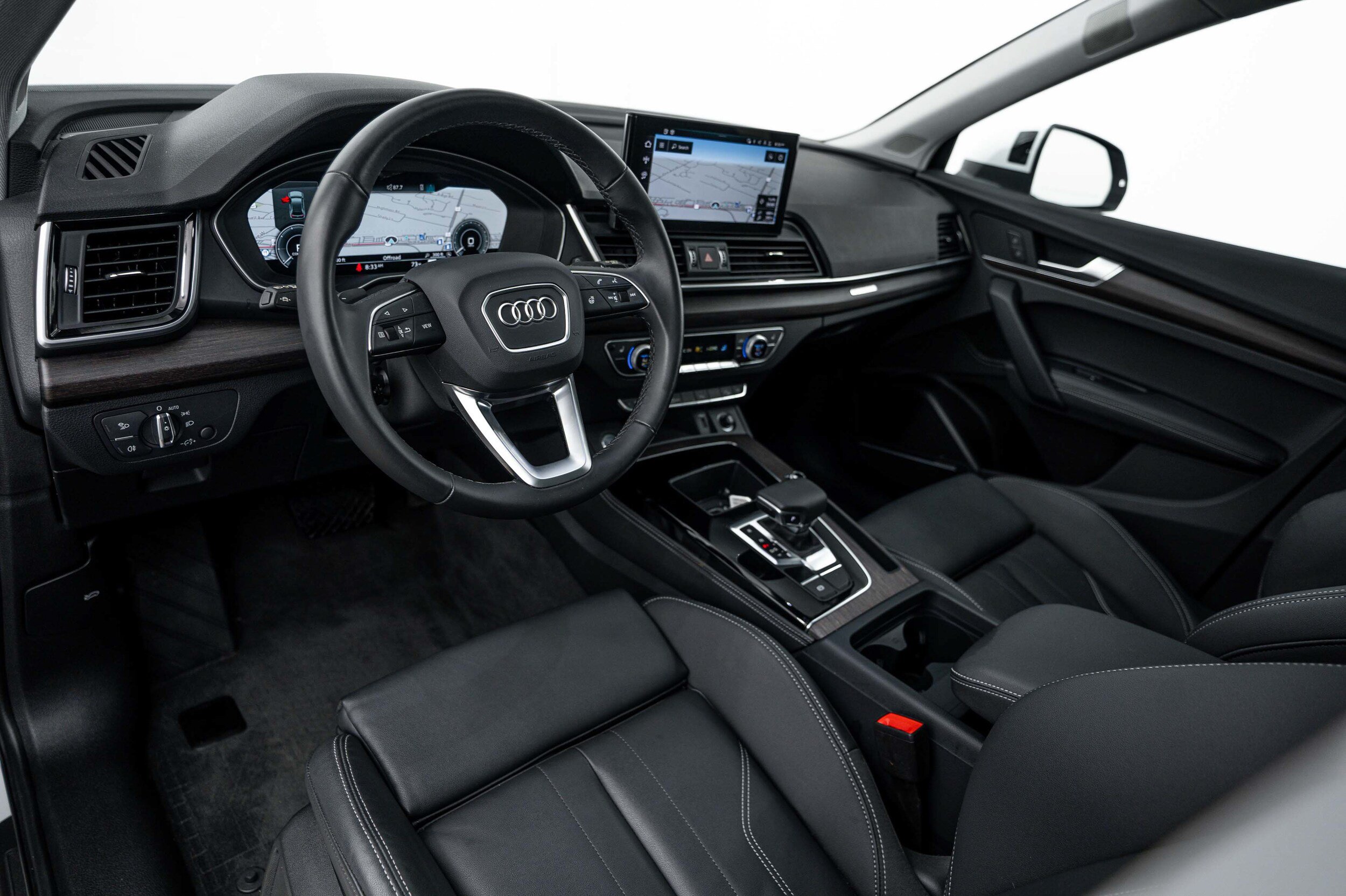 Certified 2025 Audi Q5 e Premium Plus w/ Premium Plus Package AWD/4WD image 8
