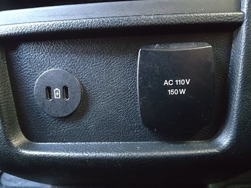Used 2024 Ford Edge Titanium AWD/4WD image 23