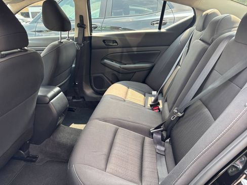 Used 2025 Nissan Altima 2.5 SV FWD image 25