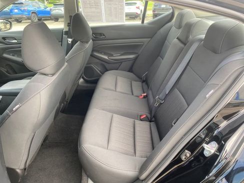 Used 2025 Nissan Altima 2.5 SV FWD image 29