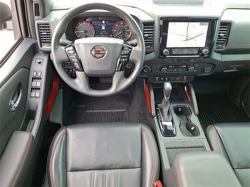 Used 2023 Nissan Frontier PRO-4X w/ Pro-4X Premium Package image 11
