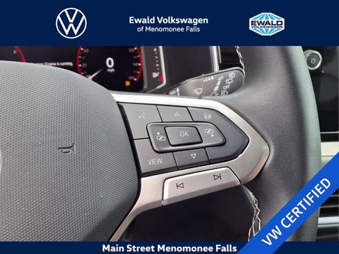 Certified 2025 Volkswagen Taos SEL w/ Black Wheel Plus Package AWD/4WD image 19