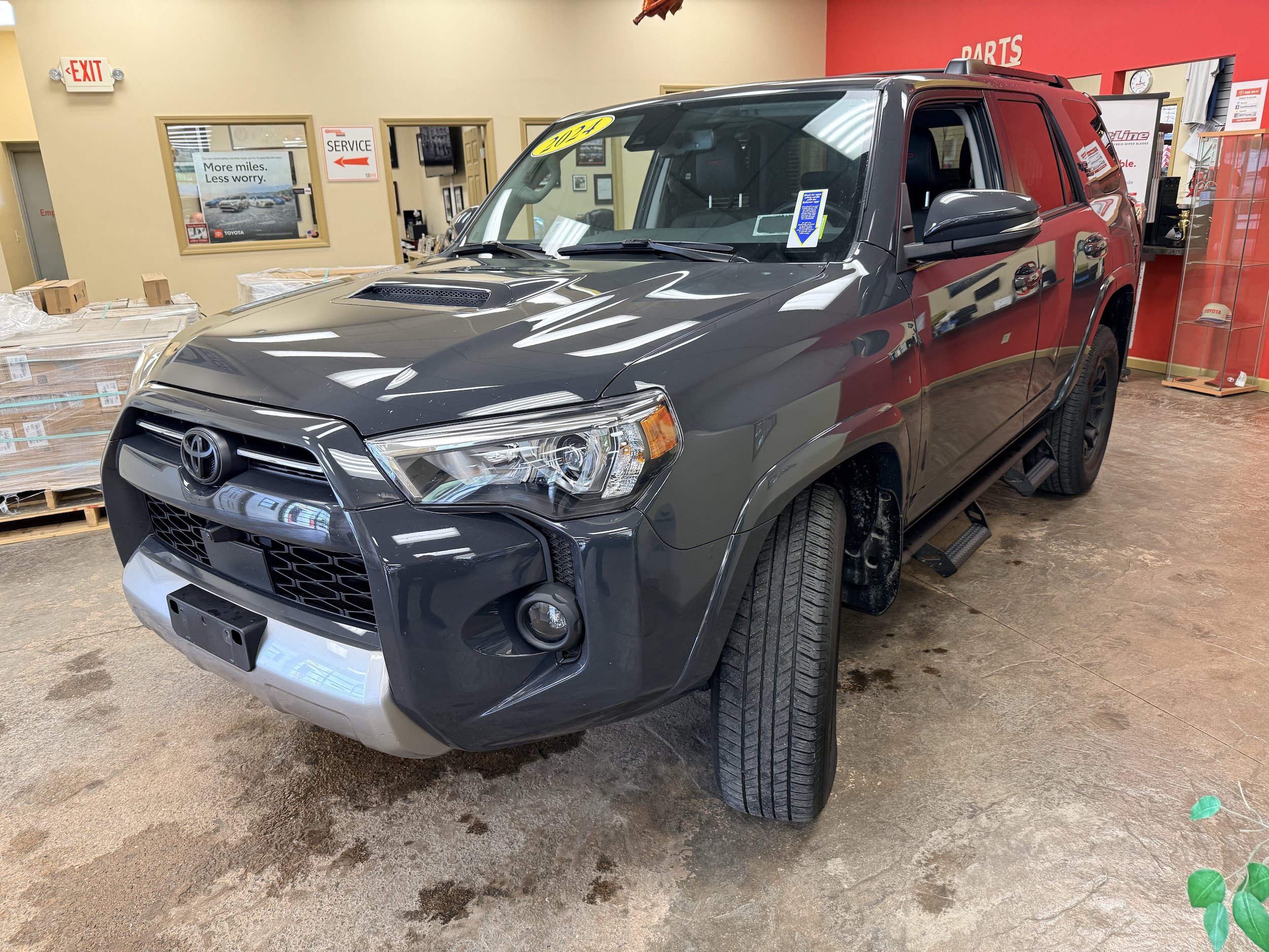 Used 2024 Toyota 4Runner TRD Off-Road Premium w/ TRD Black Wheel Package (TMS) AWD/4WD image 3