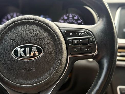 Used 2016 Kia Optima EX image 32