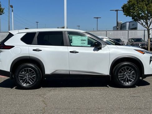 New 2025 Nissan Rogue S FWD image 4