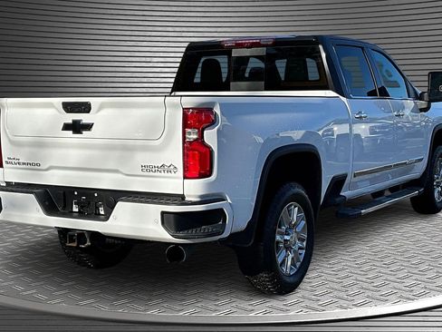 Certified 2024 Chevrolet Silverado 3500 High Country w/ High Country Premium Package image 6