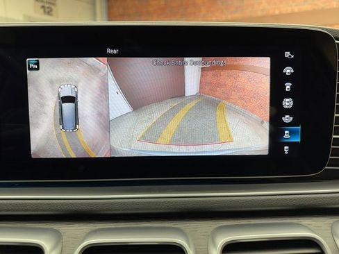 Certified 2022 Mercedes-Benz GLS 450 4MATIC image 22