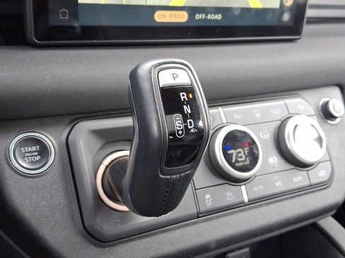 Certified 2023 Land Rover Defender 110 X-Dynamic SE image 11