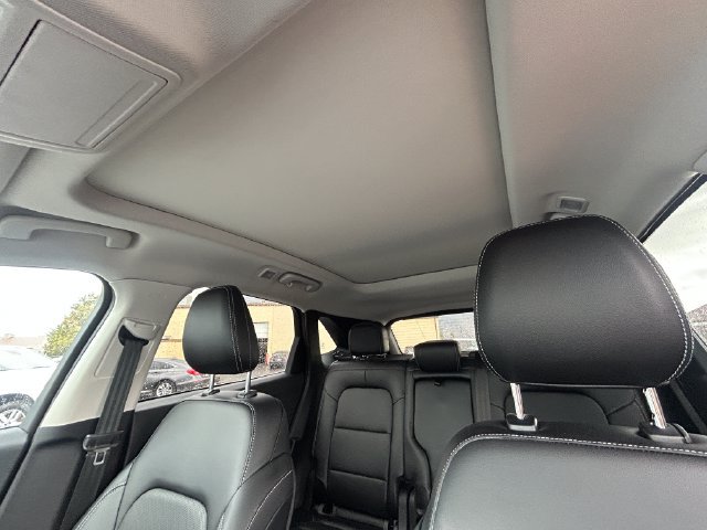 Used 2022 Ford Escape Titanium w/ Class II Trailer Tow Package AWD/4WD image 29