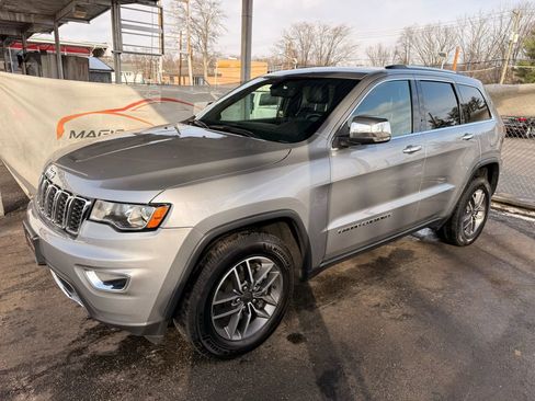 Used 2021 Jeep Grand Cherokee Limited image 8
