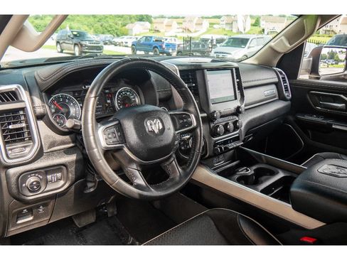 Used 2022 RAM 1500 Laramie AWD/4WD image 13