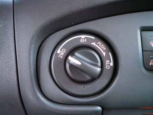 Certified 2023 Nissan Frontier SV w/ Technology Package image 31