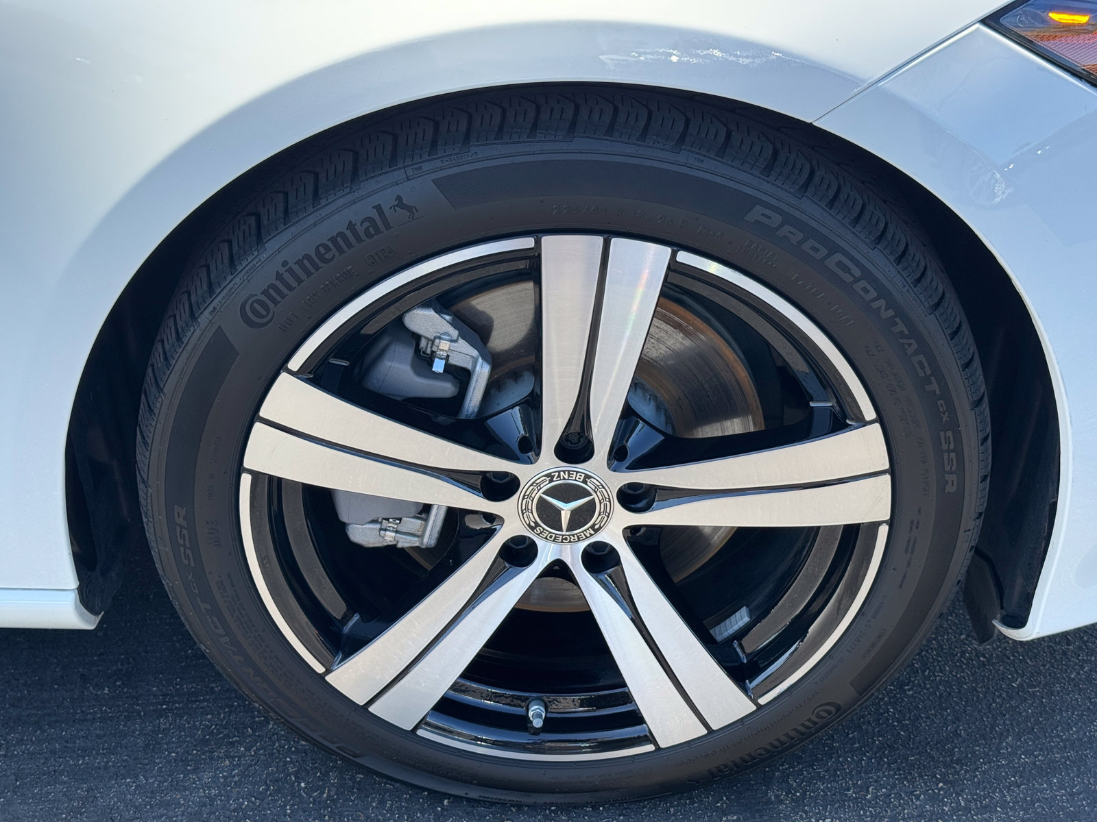 Used 2025 Mercedes-Benz C 300 4MATIC Sedan image 16