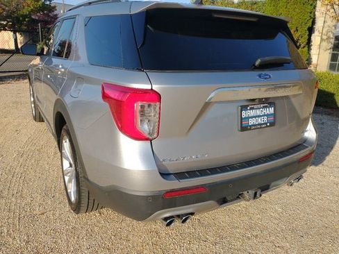 Used 2021 Ford Explorer Platinum w/ Equipment Group 601A image 11