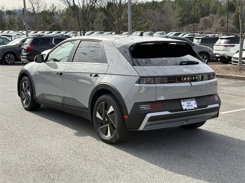 New 2026 Hyundai Ioniq 5 SEL image 5