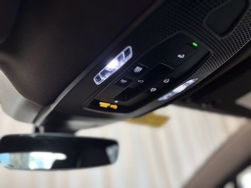 Used 2025 Porsche Panamera 4 image 35