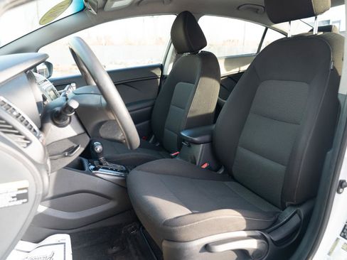 Used 2018 Kia Forte LX FWD image 21