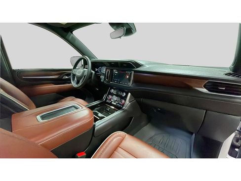 Used 2024 GMC Yukon Denali Ultimate image 19