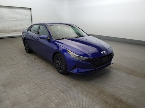 Used 2022 Hyundai Elantra SEL image 13