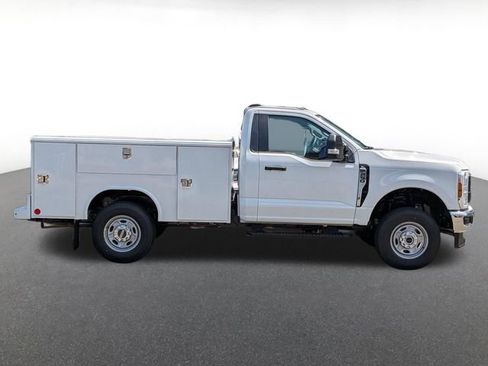 New 2026 Ford F250 XL w/ XL Chrome Package AWD/4WD image 2