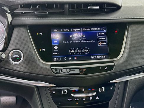 Used 2024 Cadillac XT5 Premium Luxury FWD image 18