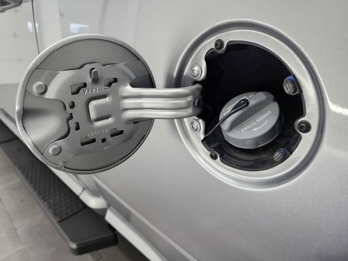 Used 2024 RAM 2500 Big Horn w/ Night Edition image 30