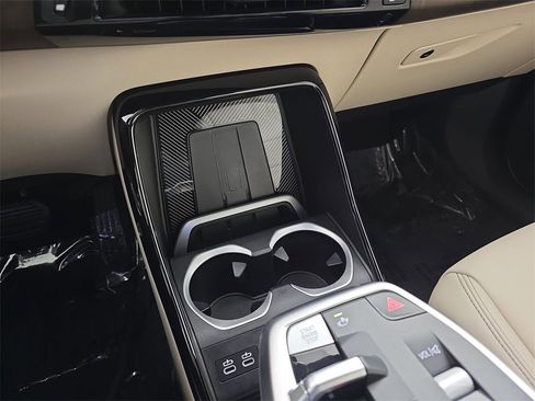 Used 2025 BMW X1 xDrive28i w/ Technology Package image 26