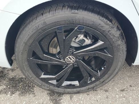 New 2026 Volkswagen Jetta SE FWD image 5