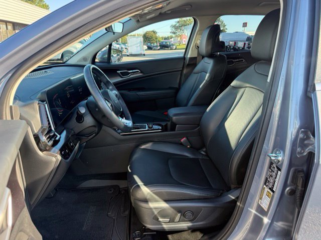 Used 2024 Kia Sportage EX FWD image 12