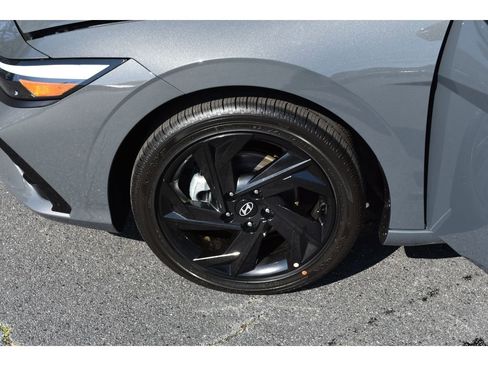 New 2026 Hyundai Elantra SEL Sport Premium image 9