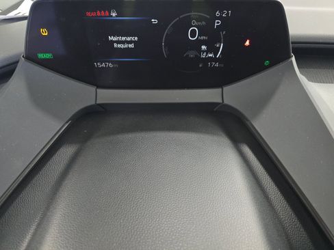 Used 2024 Toyota Prius XLE image 5