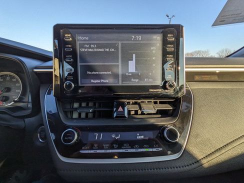 Used 2021 Toyota Corolla SE image 16