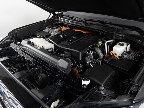 Used 2023 Toyota Sequoia Capstone image 45