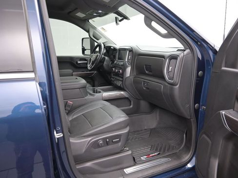 Used 2020 Chevrolet Silverado 2500 LTZ w/ LTZ Plus Package image 16