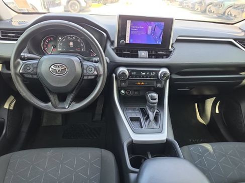 Used 2024 Toyota RAV4 XLE FWD image 9