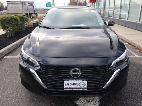 Certified 2025 Nissan Sentra S image 5