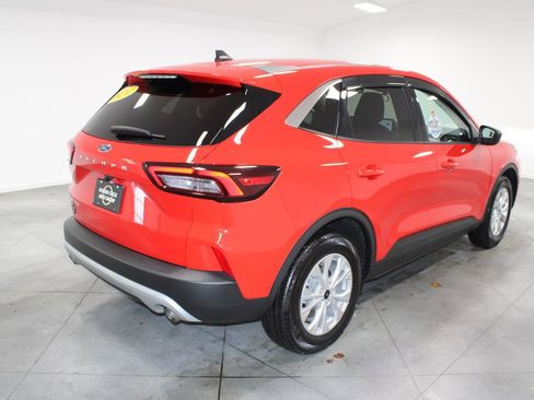 Used 2024 Ford Escape Active image 9