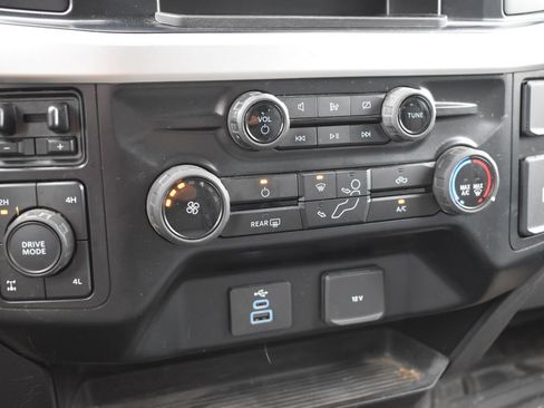 Used 2024 Ford F250 XL w/ STX Appearance Package AWD/4WD image 14